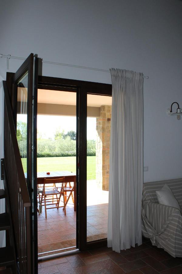 Agriturismo Il Vecchio Mandorlo Кастильоне-делла-Пеская Экстерьер фото